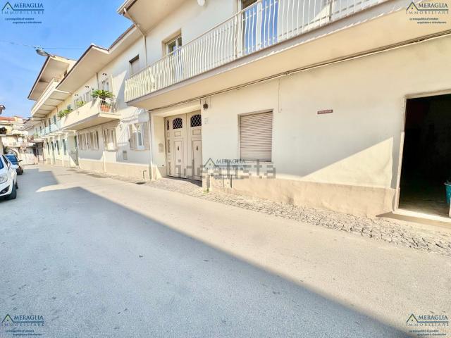 Appartamento in vendita di 100 m² in Via M. Basile, 18