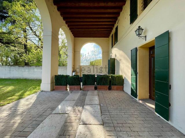 Appartamento in vendita di 100 m² in Via Moneta
