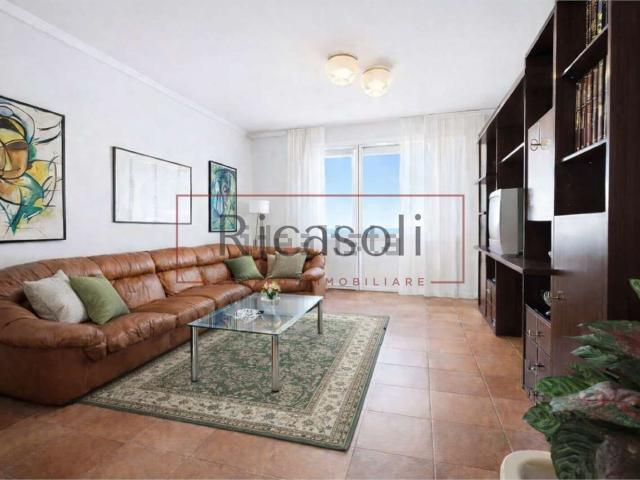 Appartamento in vendita di 100 m² in Via Monte Cristallo, 1