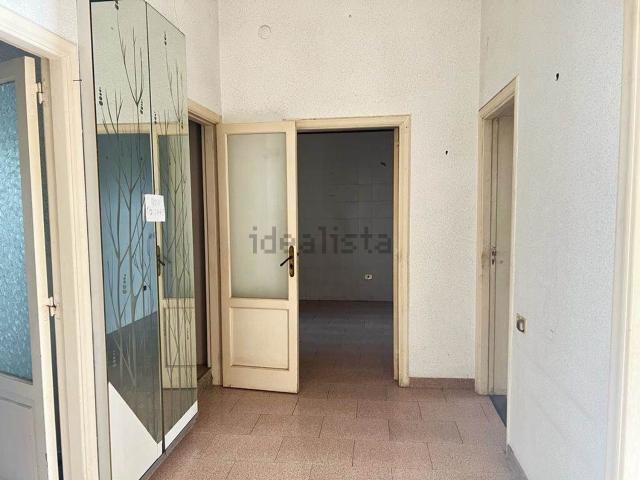 Appartamento in vendita di 100 m² in Via Monte Grappa