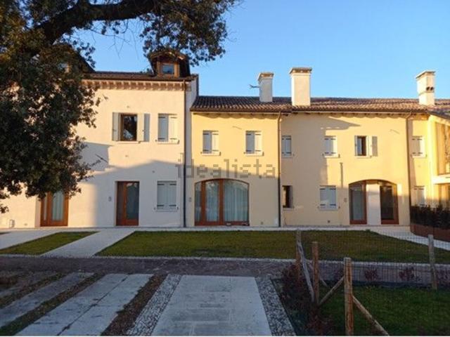 Appartamento in vendita di 100 m² in Via Monte Grappa, 46