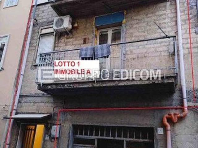 Appartamento in vendita di 100 m² in Via Monte Grappa