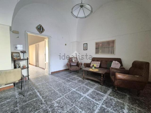 Appartamento in vendita di 100 m² in Via Monte Santo, 8