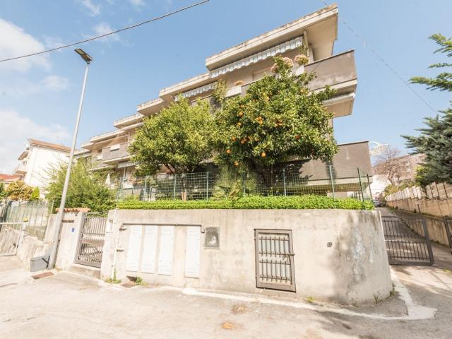 Appartamento in vendita di 200 m² in Via Monte Saraceno