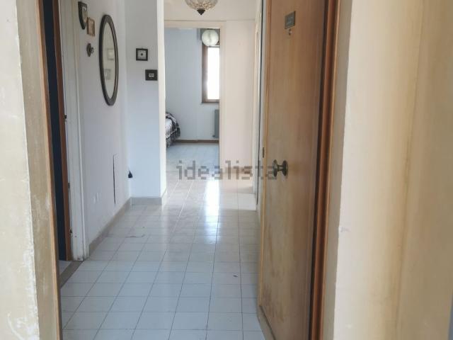 Appartamento in vendita di 100 m² in Via Monte Rosa, 3