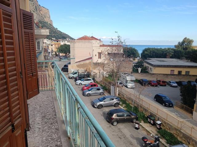 Appartamento in vendita di 100 m² in Via Morici a Falde, 19