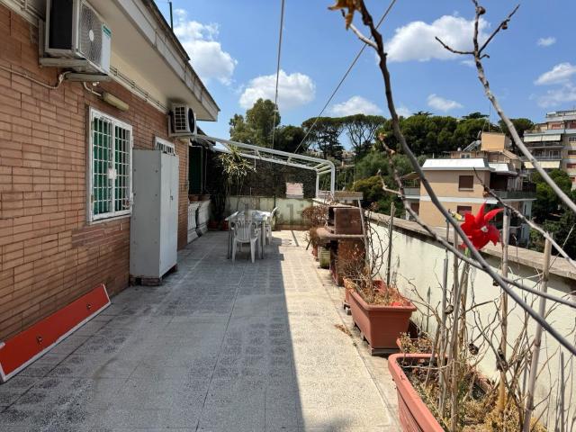 Appartamento in vendita di 100 m² in Via Mattia Battistini