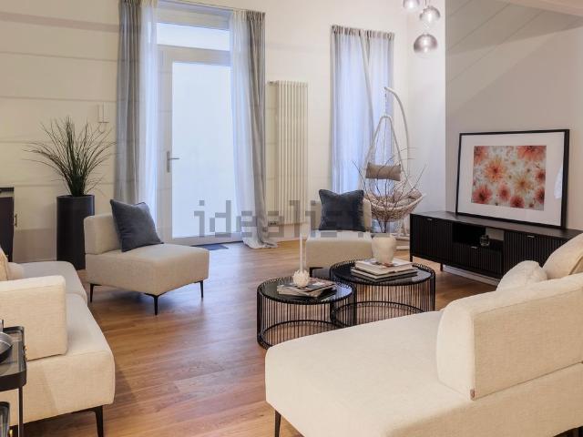 Appartamento in vendita di 100 m² in Via Madonna, 31