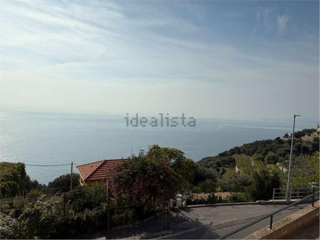 Appartamento in vendita di 100 m² in Via Manie