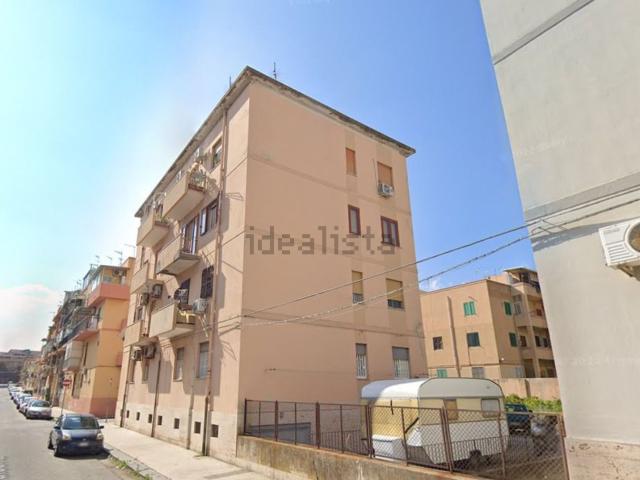 Appartamento in vendita di 100 m² in Via Marche, 12
