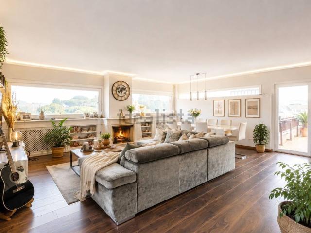 Appartamento in vendita di 100 m² in Via Mario Fani
