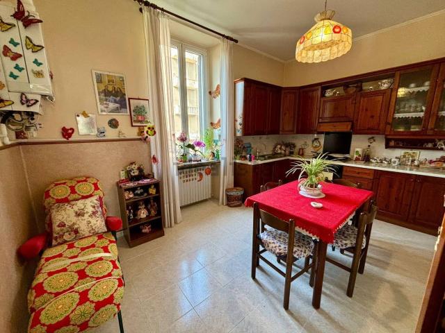 Appartamento in vendita di 100 m² in Via Mario Maggioli