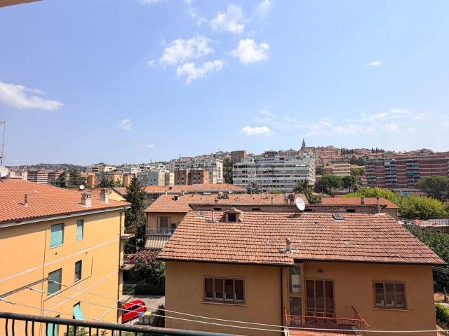 Appartamento in vendita di 100 m² in Via Marsala
