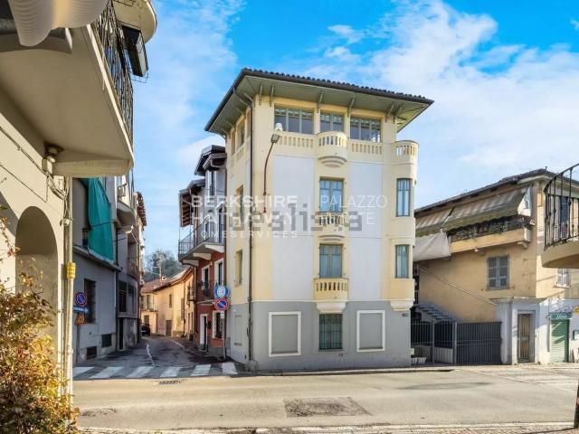 Appartamento in vendita di 100 m² in Via Martiri della Libertà, 140