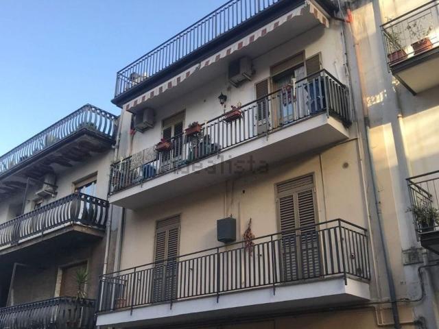 Appartamento in vendita di 100 m² in Via Martiri della Libertà