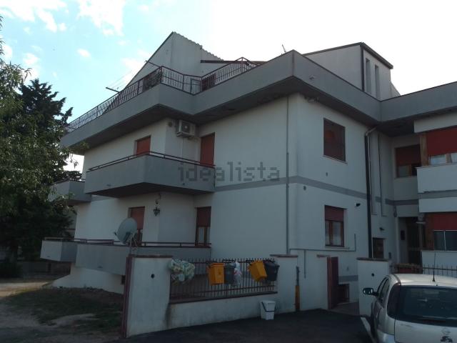 Appartamento in vendita di 100 m² in Via Martiri della Resistenza, 9