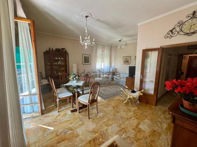 Appartamento in vendita di 100 m² in Via Mentana, 53100