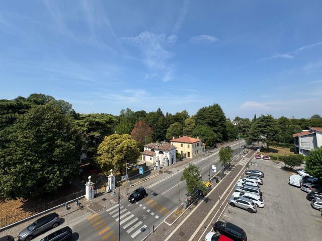 Appartamento in vendita di 100 m² in Via Michelangelo Buonarroti, 12