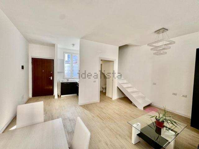 Appartamento in vendita di 100 m² in Via Novara