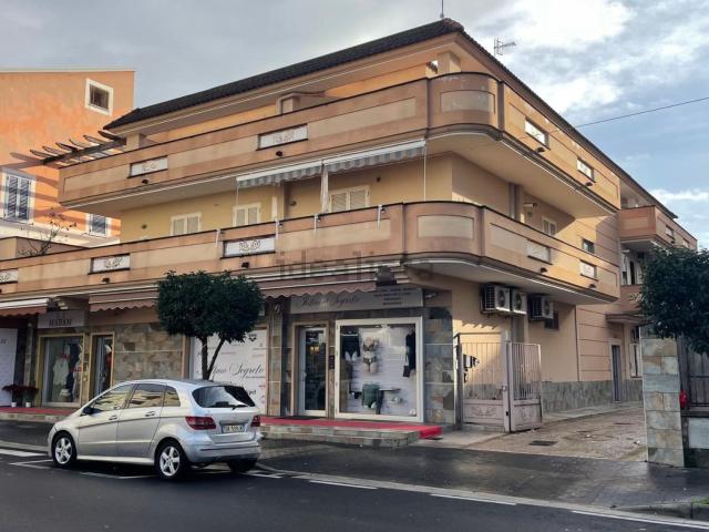 Appartamento in vendita di 100 m² in Via Napoli, 198