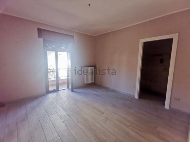 Appartamento in vendita di 100 m² in Via Napoli, 120