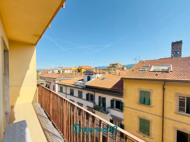 Appartamento in vendita di 100 m² in Via Sobborgo Emiliano, 61