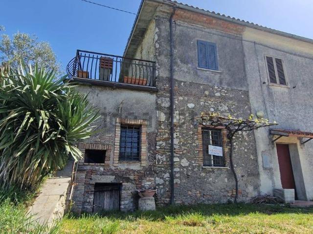Appartamento in vendita di 100 m² in Via Salaria Vecchia