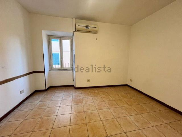 Appartamento in vendita di 100 m² in Via Salvatore Negretti