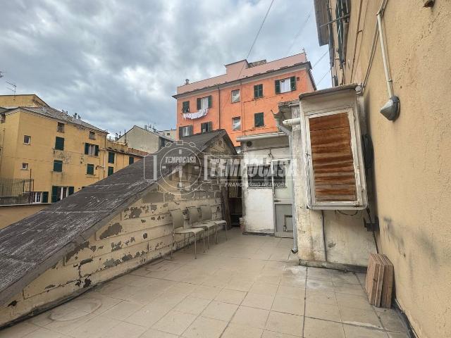 Appartamento in vendita di 100 m² in Via Sampierdarena, 43