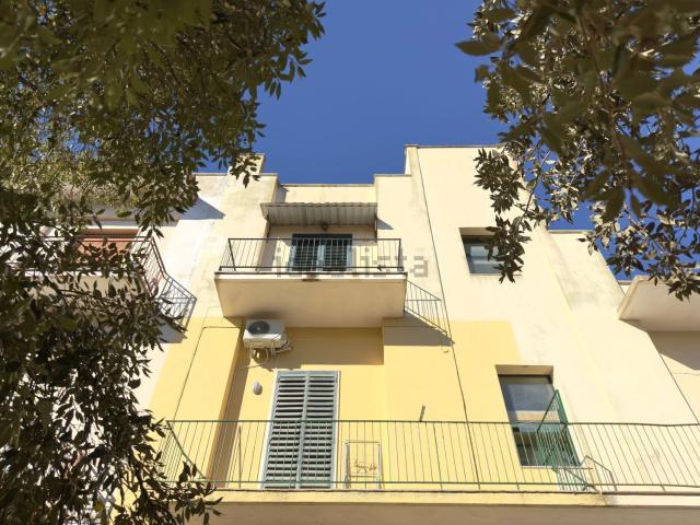 Appartamento in vendita di 100 m² in Via San Cesario, 5