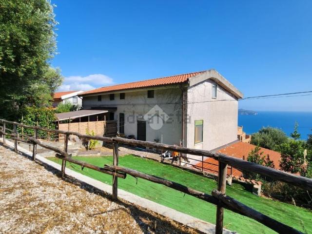 Appartamento in vendita di 98 m² in Via San Gaetano, 7
