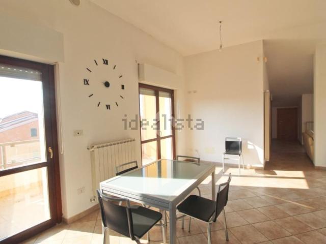 Appartamento in vendita di 100 m² in Via San Pertini, 7