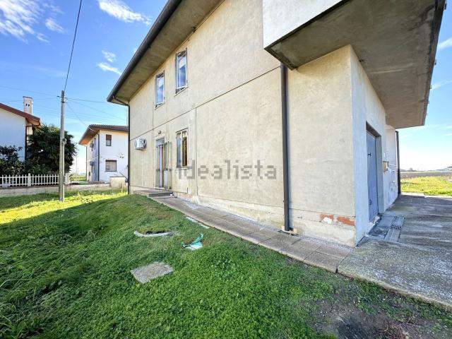 Appartamento in vendita di 100 m² in Via San Quasimodo