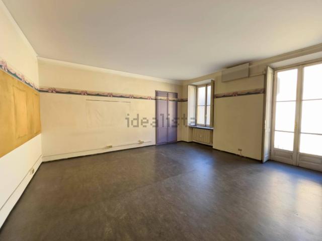Appartamento in vendita di 100 m² in Via San Quintino, 31