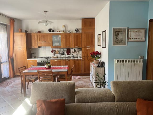 Appartamento in vendita di 100 m² in Via Sandro Pertini