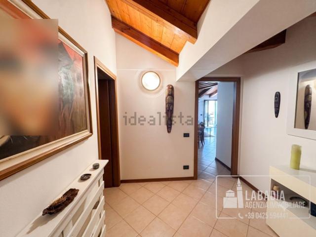 Appartamento in vendita di 100 m² in Via Sant&apos Alberto, 19