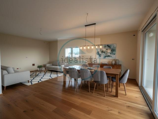 Appartamento in vendita di 100 m² in Via Sant&apos Andrea