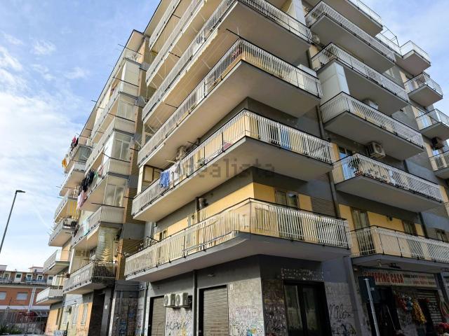 Appartamento in vendita di 100 m² in Via Sant&apos Anna, 41