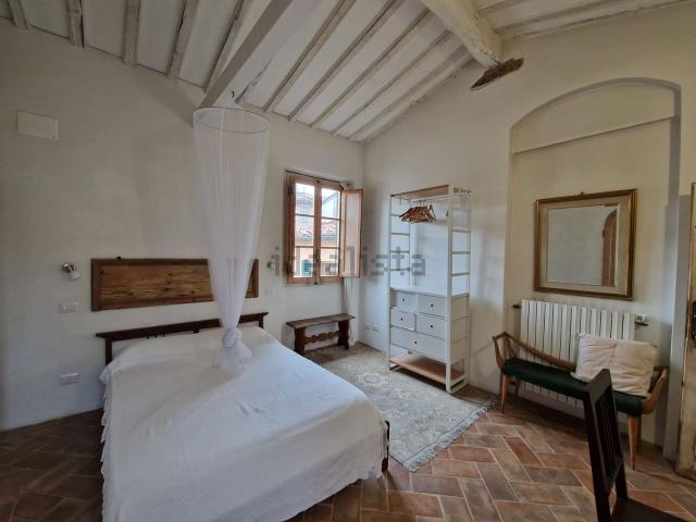 Appartamento in vendita di 100 m² in Via Sant&apos Egidio