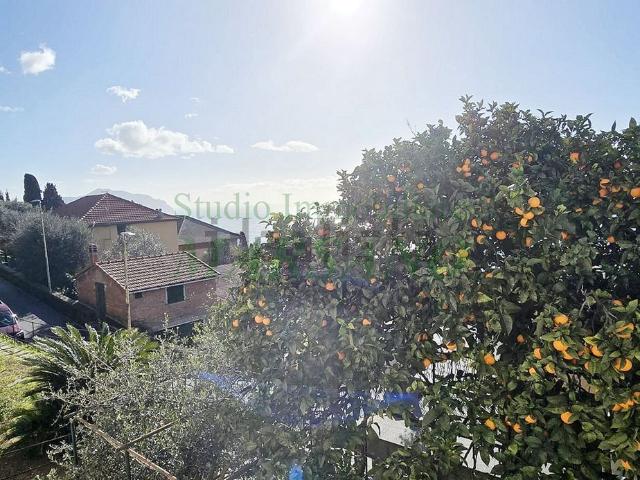 Appartamento in vendita di 100 m² in Via Sant&apos Ilario