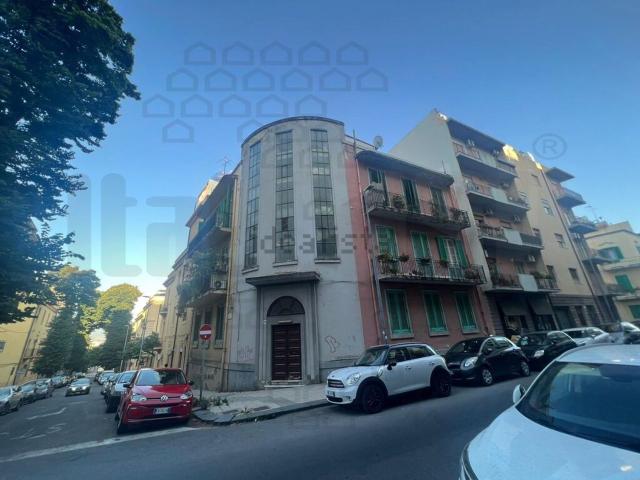 Appartamento in vendita di 100 m² in Via Santa Caterina dei Bottegai