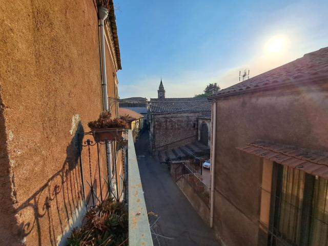Appartamento in vendita di 100 m² in Via Santa Lucia