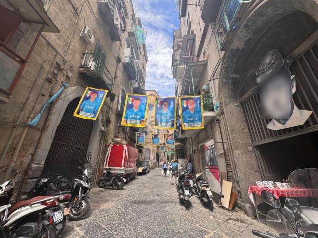 Appartamento in vendita di 100 m² in Via Santa Maria Antesaecula, 104