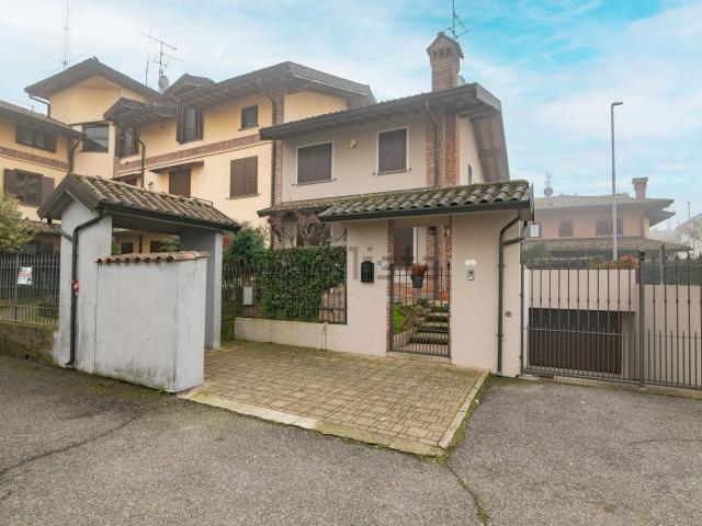 Appartamento in vendita di 100 m² in Via Santa Maria Assunta, 14