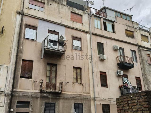Appartamento in vendita di 100 m² in Via Santa Maria della Catena