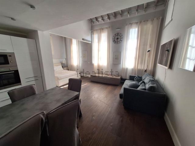 Appartamento in vendita di 100 m² in Via Santa Reparata, 55
