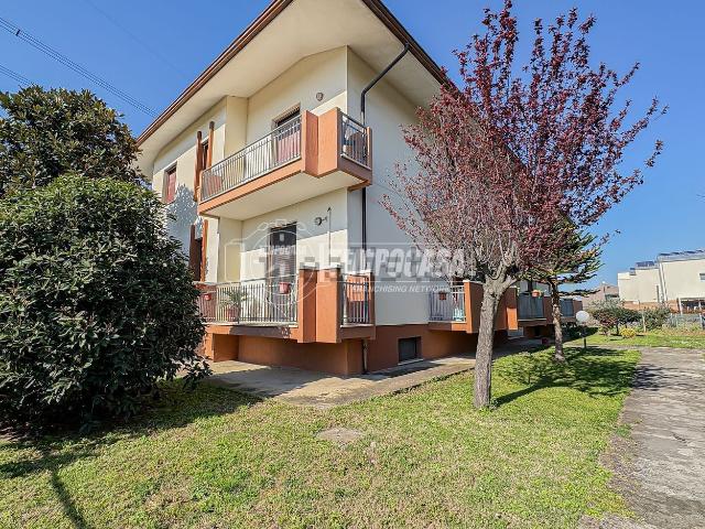 Appartamento in vendita di 100 m² in Via Santarcangiolese, 2390