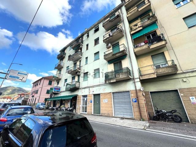 Appartamento in vendita di 100 m² in Via Sardorella, 53