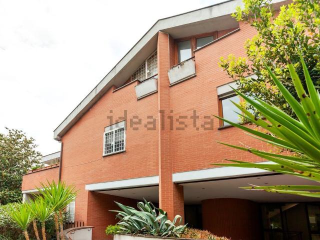 Appartamento in vendita di 100 m² in Via Saronno