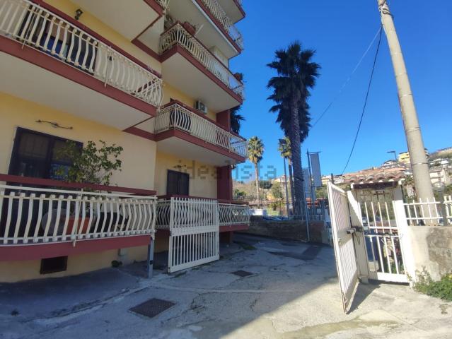 Appartamento in vendita di 100 m² in Via Sartania